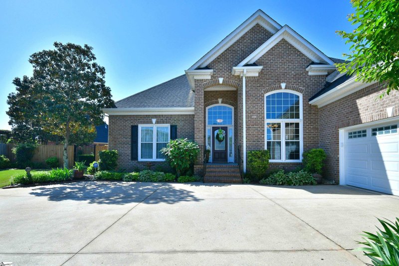 Property image 4 at 4 Margaux Way, Greenville, SC 29615