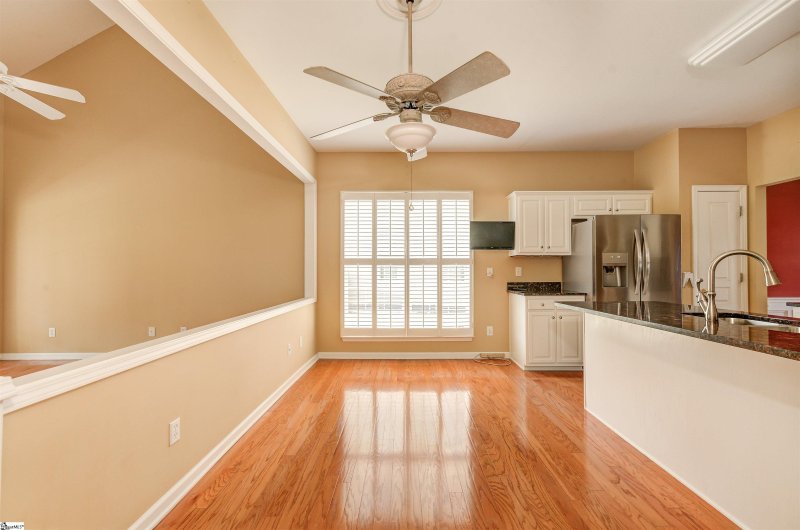 Property image 3 at 812 Medora Drive, Greer, SC 29650