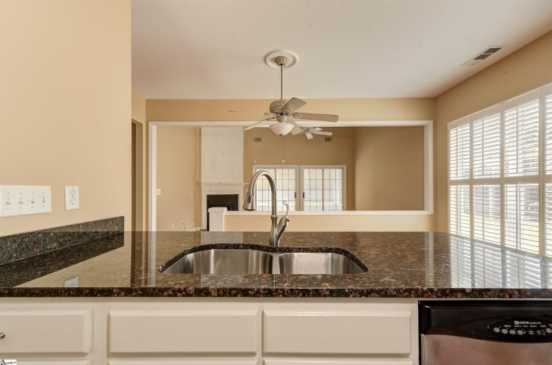 Property image 4 at 812 Medora Drive, Greer, SC 29650