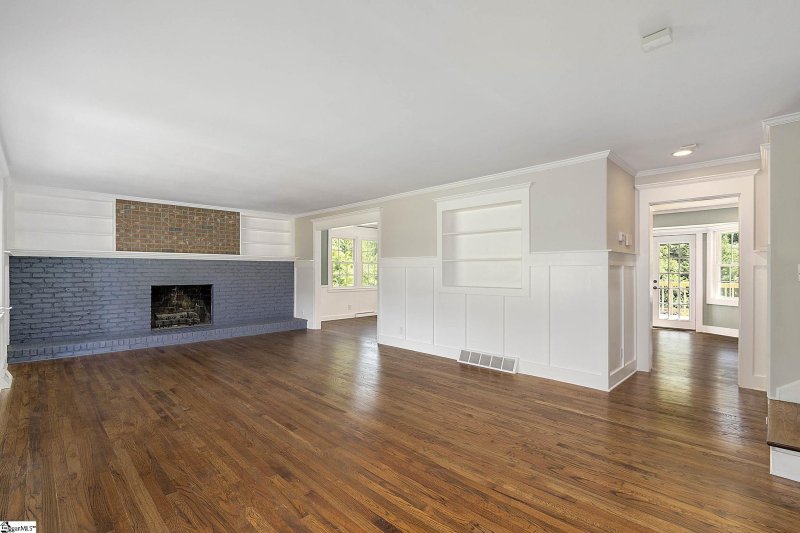 Property image 5 at 500 McCarter Avenue, Greenville, SC 29615