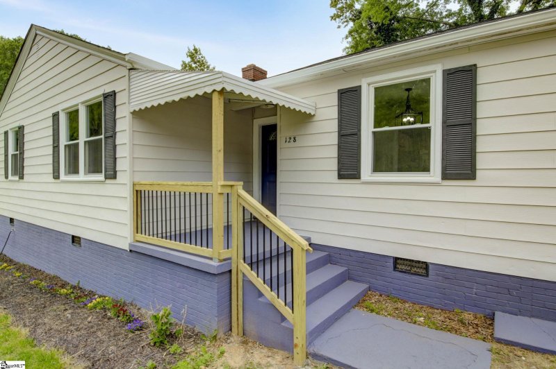 Property image 2 at 128 Neely Avenue, Spartanburg, SC 29302
