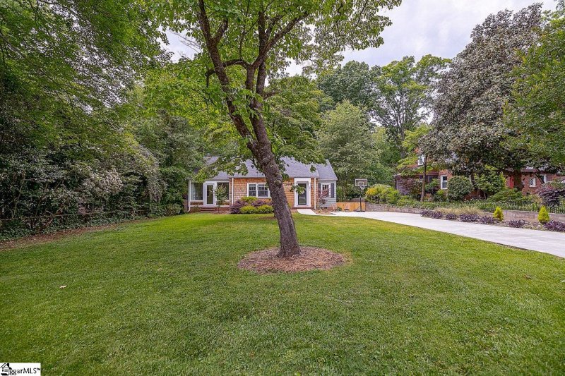Property image 3 at 392 Forest Avenue, Spartanburg, SC 29302