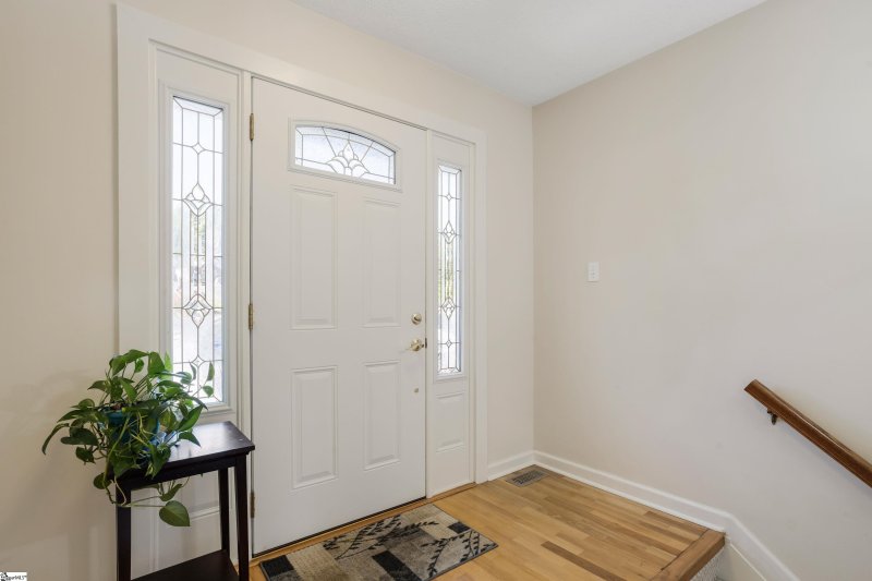 Property image 3 at 112 Royal Court, Greenville, SC 29611