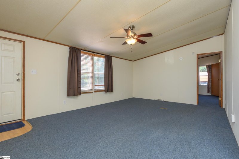 Property image 3 at 4 Mandalay Court, Pelzer, SC 29669