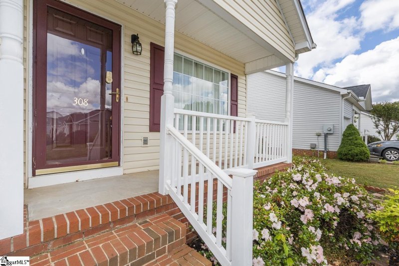 Property image 2 at 308 Herringbone Run, Easley, SC 29642