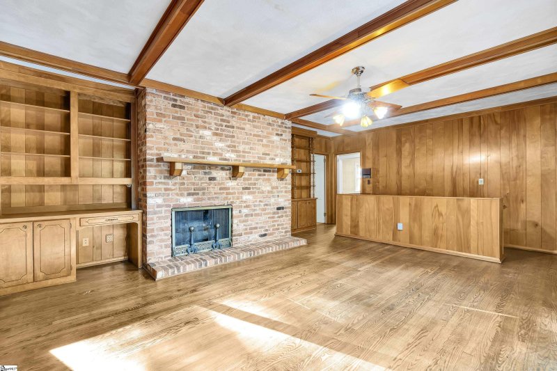 Property image 5 at 10 Broadmoor Drive, Greenville, SC 29615