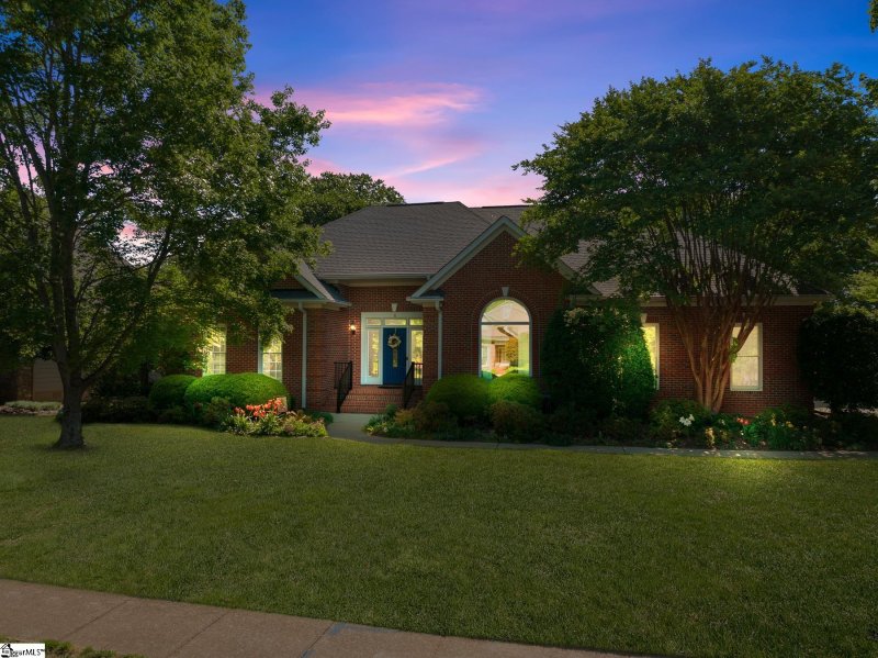 Property image 2 at 5 Kinross Row, Greer, SC 29650