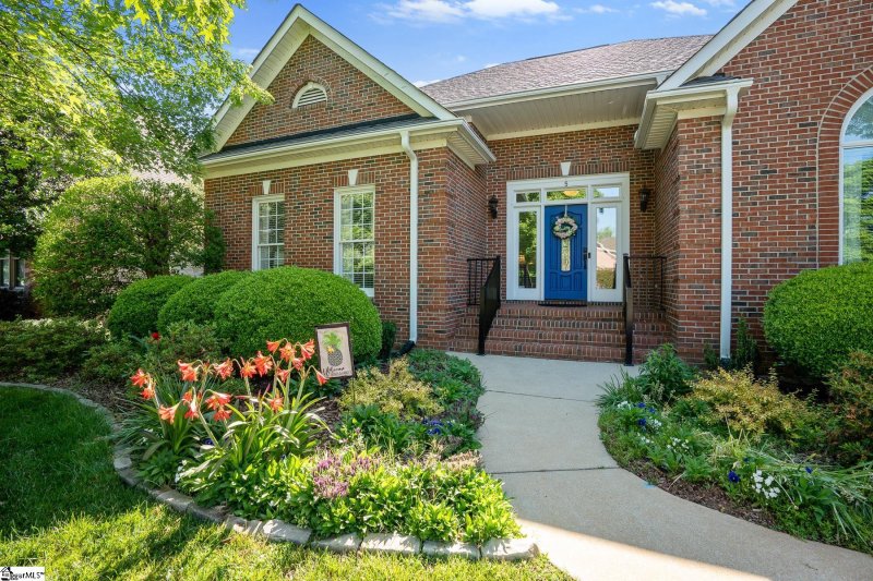 Property image 3 at 5 Kinross Row, Greer, SC 29650