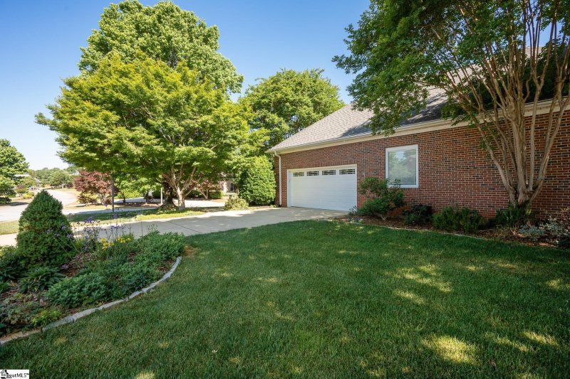 Property image 4 at 5 Kinross Row, Greer, SC 29650