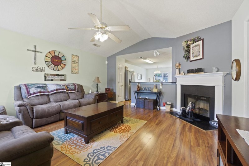 Property image 2 at 302 Tanacross Way, Greenville, SC 29605-6080