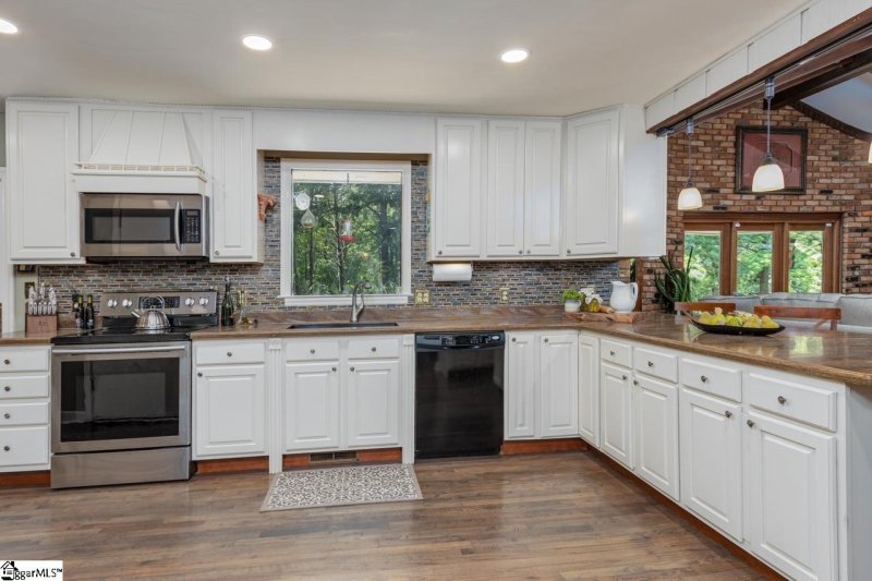 Property image 3 at 112 MONTERO Lane, Greenville, SC 29615