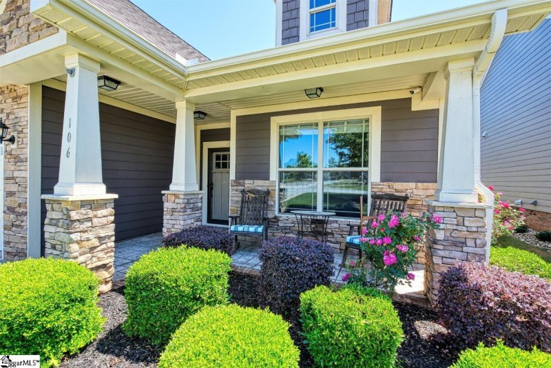 Property image 4 at 106 Benton Park Drive, Easley, SC 29642