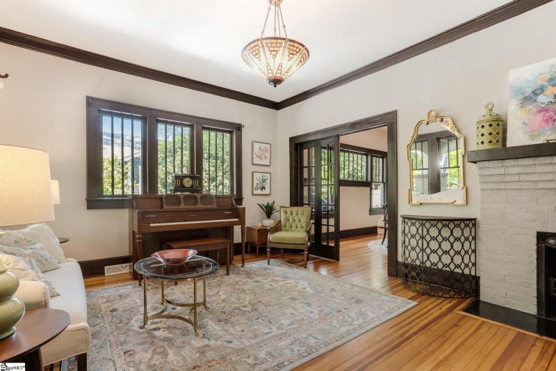 Property image 4 at 102 Vannoy Street, Greenville, SC 29601