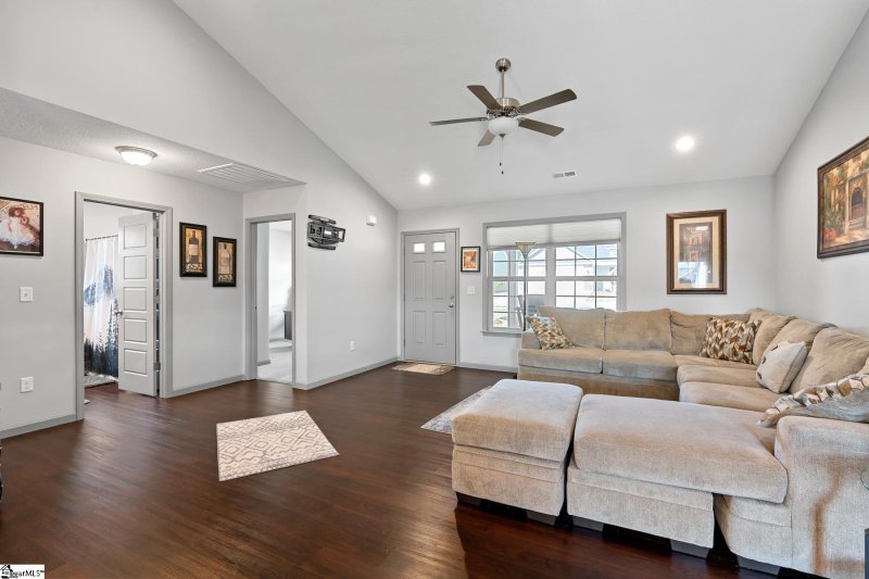 Property image 2 at 225 Lockeland park Drive, Simpsonville, SC 29681