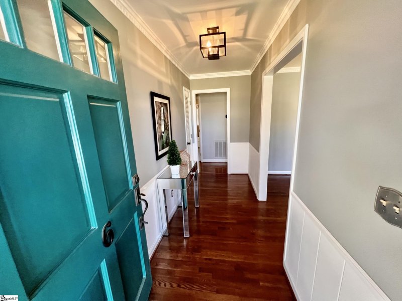 Property image 2 at 6 Glenwaye Drive, Greenville, SC 29615