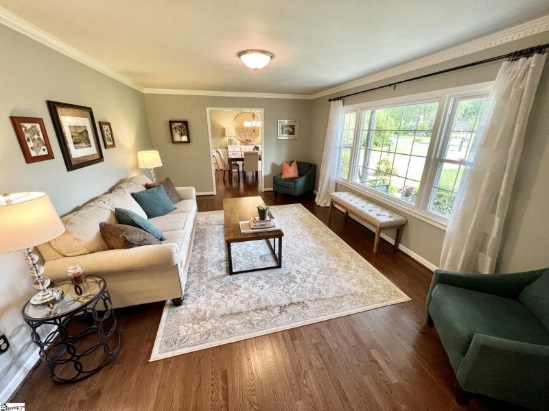 Property image 3 at 6 Glenwaye Drive, Greenville, SC 29615