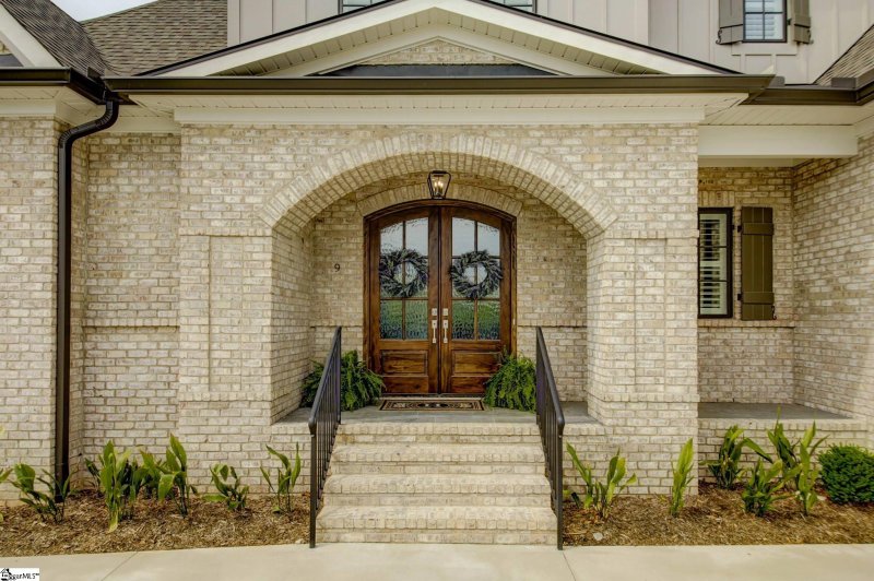 Property image 2 at 9 Godfrey Grove Drive, Simpsonville, SC 29681