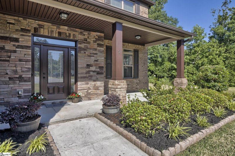Property image 2 at 9 Via Roma Court, Simpsonville, SC 29681