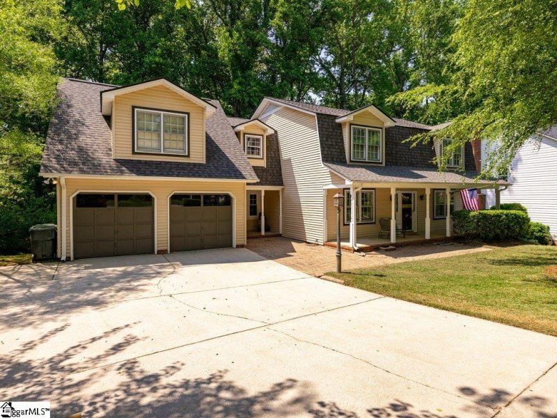 Property image 2 at 109 Crosswinds Street, Greer, SC 29650