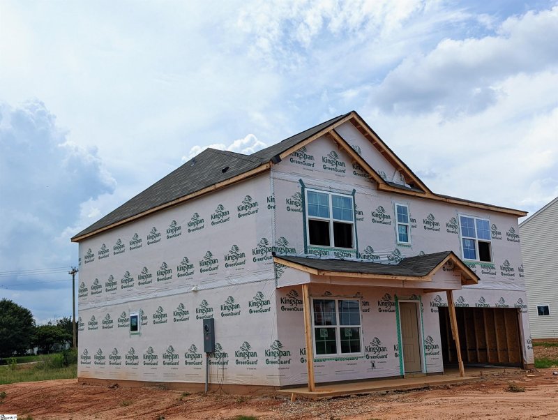 Property image 2 at 7096 Luna Mae Court, Boiling Springs, SC 29316