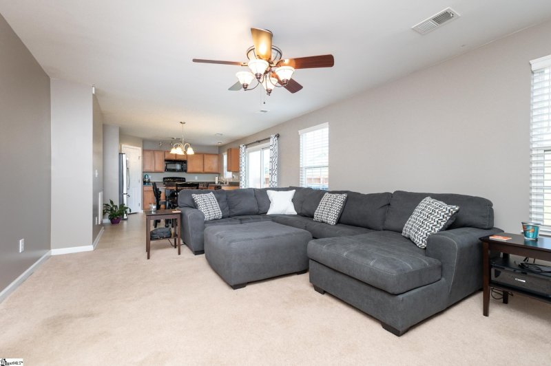 Property image 4 at 387 Edgemont Avenue, Spartanburg, SC 29301