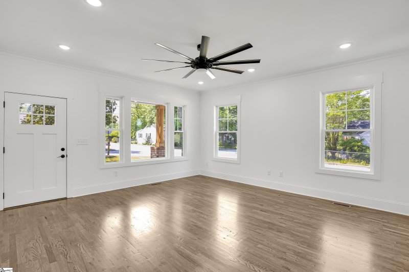 Property image 2 at 20 Bleckley Avenue, Greenville, SC 29607