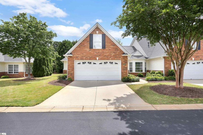 Property image 4 at 676 Ivybrooke Avenue, Greenville, SC 29615