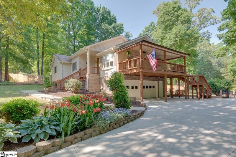 Property image 3 at 205 Heathwood Drive, Liberty, SC 29657