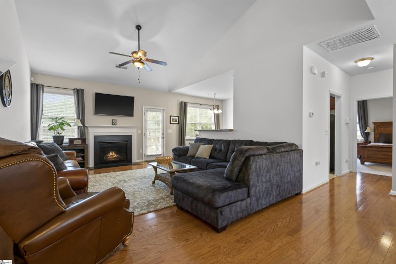 Property image 2 at 127 Fledgling Way, Easley, SC 29642