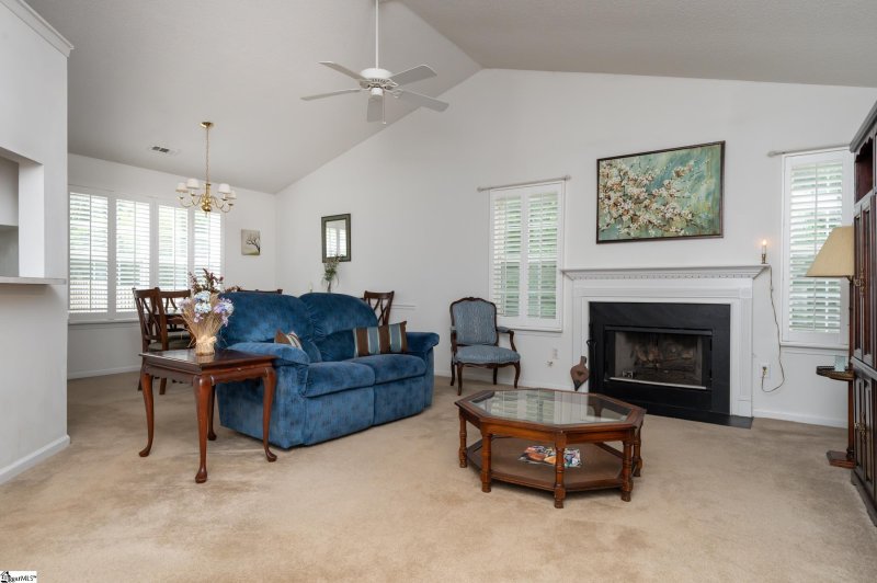 Property image 3 at 3 Madera Trail, Simpsonville, SC 29680