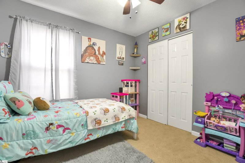 Property image 5 at 17 Seven Pines Court, Greer, SC 29651