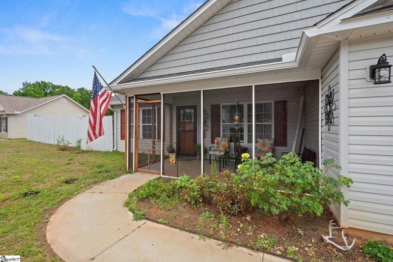 Property image 2 at 110 Turquoise Drive, Laurens, SC 29360