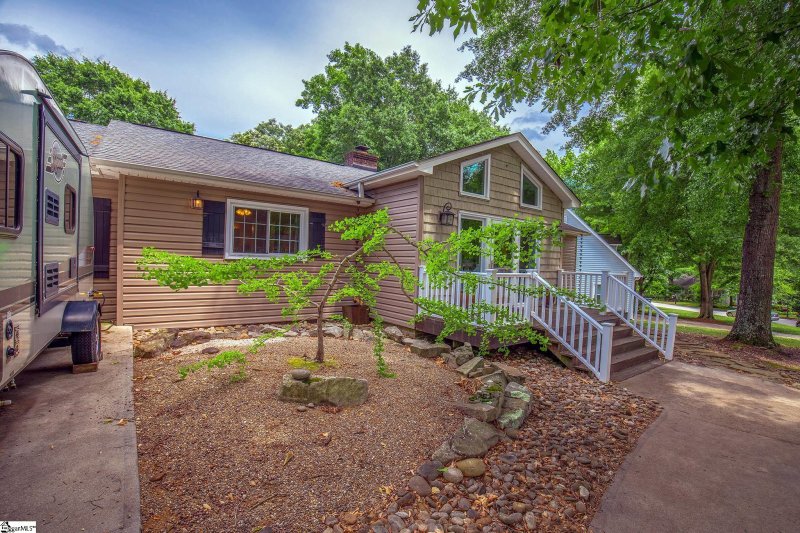 Property image 2 at 121 Bendingwood Circle, Taylors, SC 29687