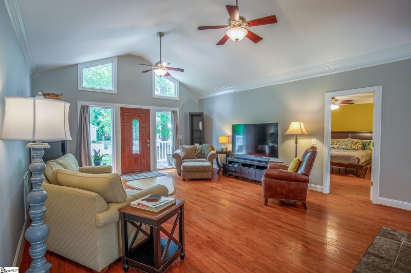 Property image 4 at 121 Bendingwood Circle, Taylors, SC 29687