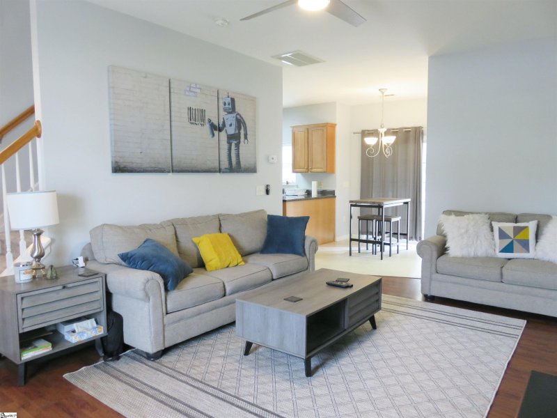 Property image 3 at 516 Cromwell Drive, Spartanburg, SC 29301