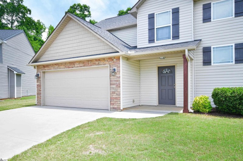 Property image 2 at 16 Milo Court, Simpsonville, SC 29680