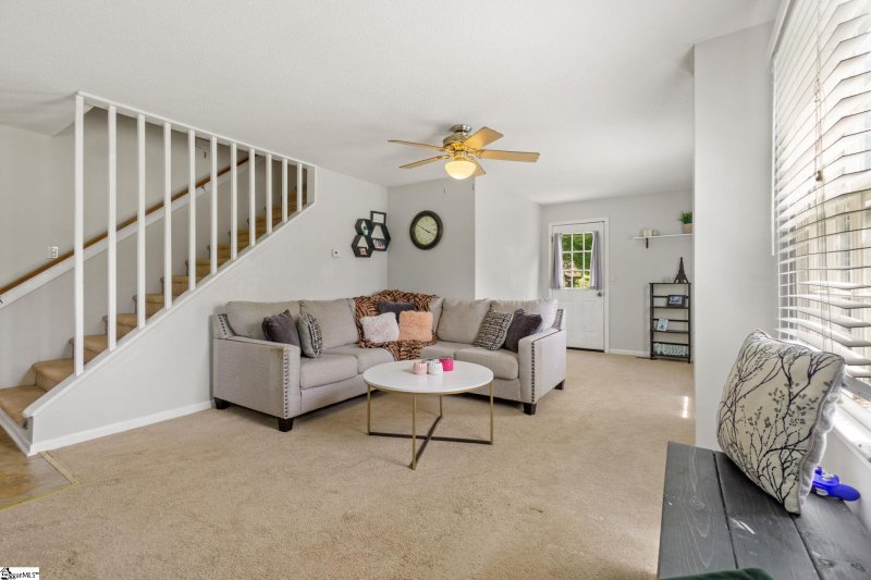 Property image 4 at 100 Allison Court, Easley, SC 29642