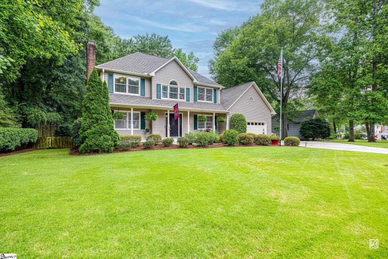 Property image 2 at 105 Wappoo Lane, Taylors, SC 29687-4153