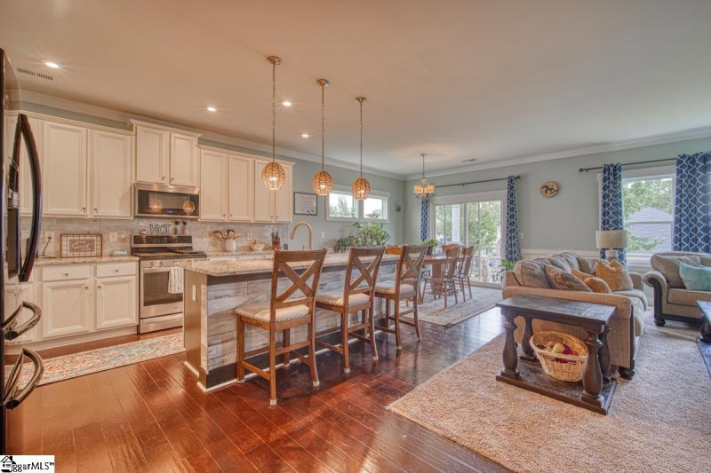 Property image 5 at 30 Larson Drive, Simpsonville, SC 29681