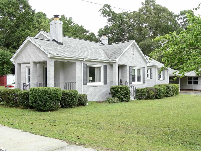 Property image 3 at 10 Forest Circle, Greenville, SC 29617