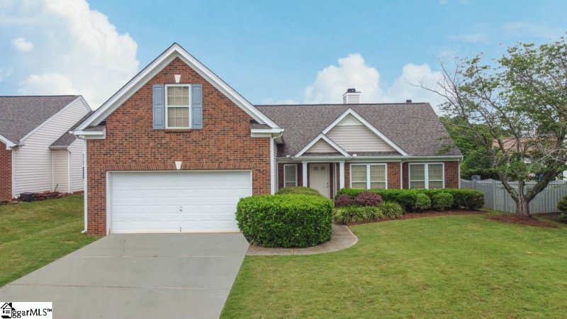 Property image 2 at 104 Ashby Cross Court, Greer, SC 29651