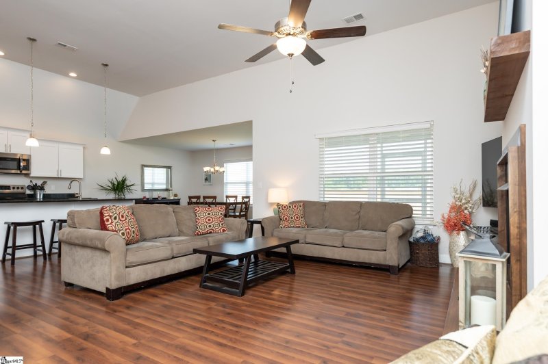 Property image 3 at 804 W Keepsake Lane, Inman, SC 29349