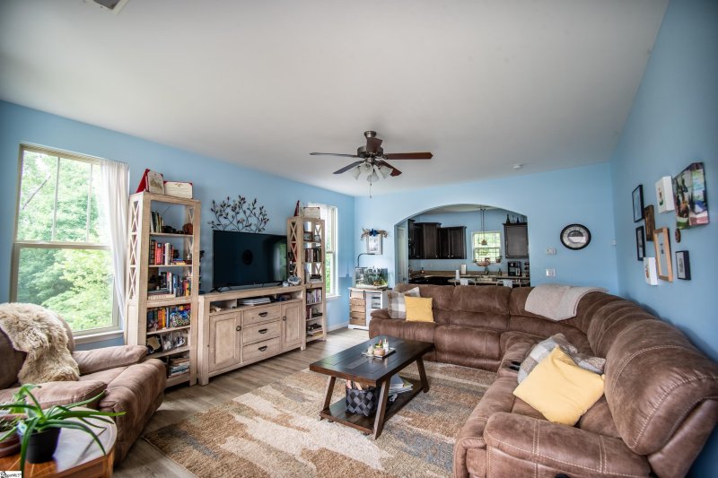 Property image 5 at 151 Autumn Hill Road, Greer, SC 29651