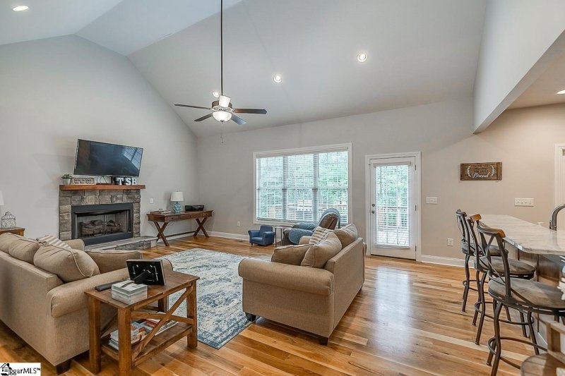 Property image 4 at 421 Old Asheville Highway, Campobello, SC 29322