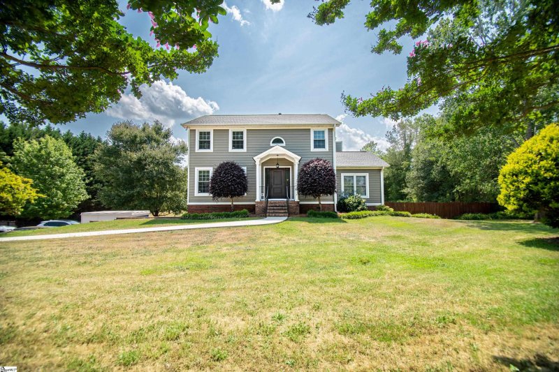 Property image 3 at 1426 Crestview Road, Easley, SC 29642