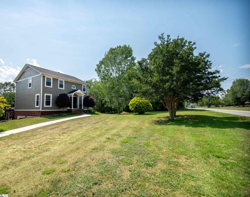 Property image 5 at 1426 Crestview Road, Easley, SC 29642