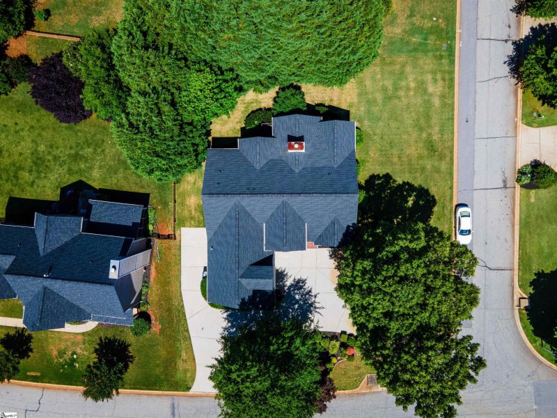 Property image 3 at 401 Meadow Hill Way, Greer, SC 29650