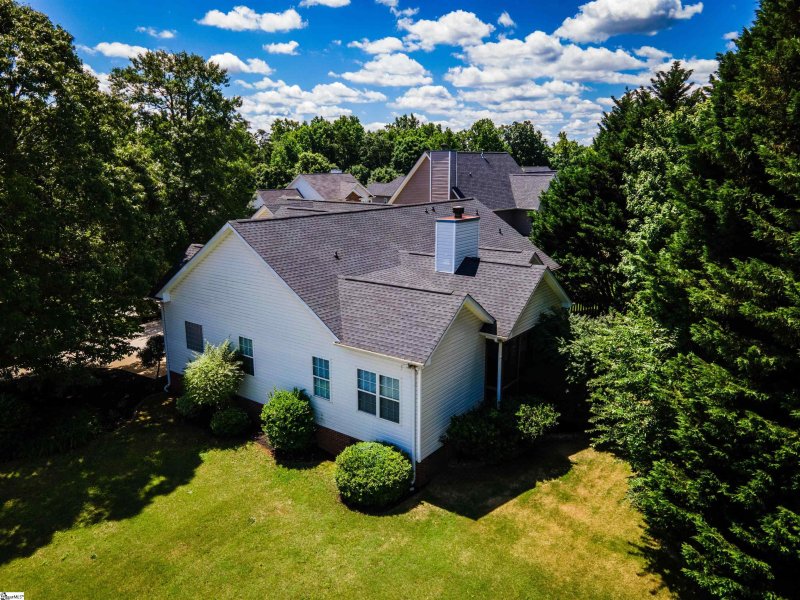 Property image 5 at 401 Meadow Hill Way, Greer, SC 29650