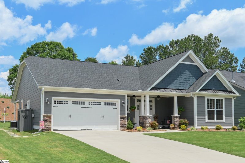 Property image 2 at 29 Bishop Lake Way, Taylors, SC 29687