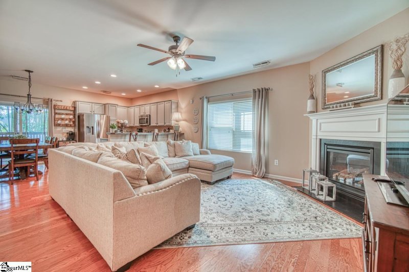 Property image 3 at 256 Dellwood Drive, Spartanburg, SC 29301